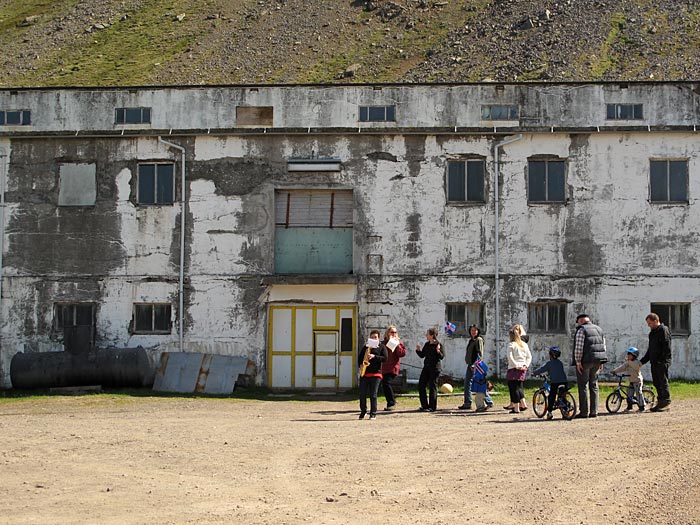 Djúpavík. Music III: Margrét S. (Magga), the national holiday. -  (17 June 2010)