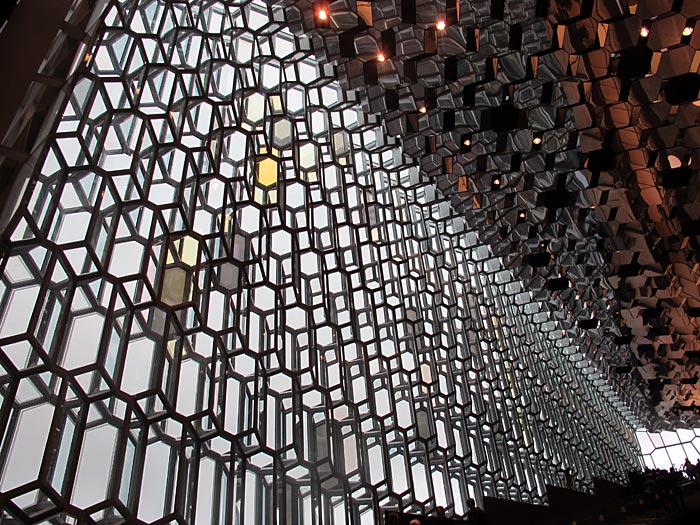 Reykjavík. Harpa - das neue Konzerthaus am Hafen. - Innenansichten. (11.05.2011)