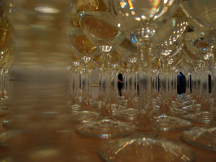 Reykjavík. Weingläser während der Vernissage. - V. (20.01.2012)