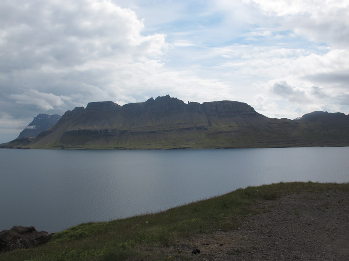 Árneshreppur. Ausflug I. - Impressionen auf dem Weg in den 'Norden' - Berg Kambur. (02.07.2012)