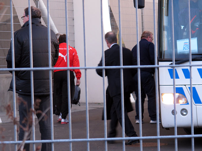 Reykjavík. Soccer game Iceland vs Switzerland. - The swiss team arrives. (16 October 2012)