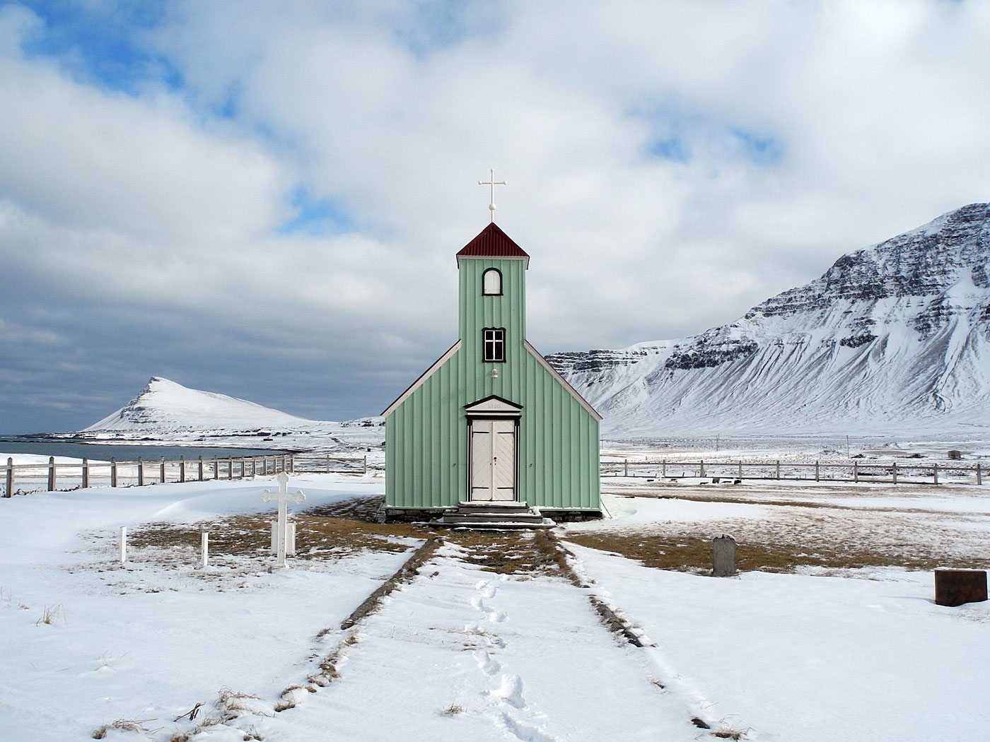 Djúpavík. An Ostern in Djúpavík. Samstag. III. - Die alte Kirche in Árnes. II. (30.03.2013)