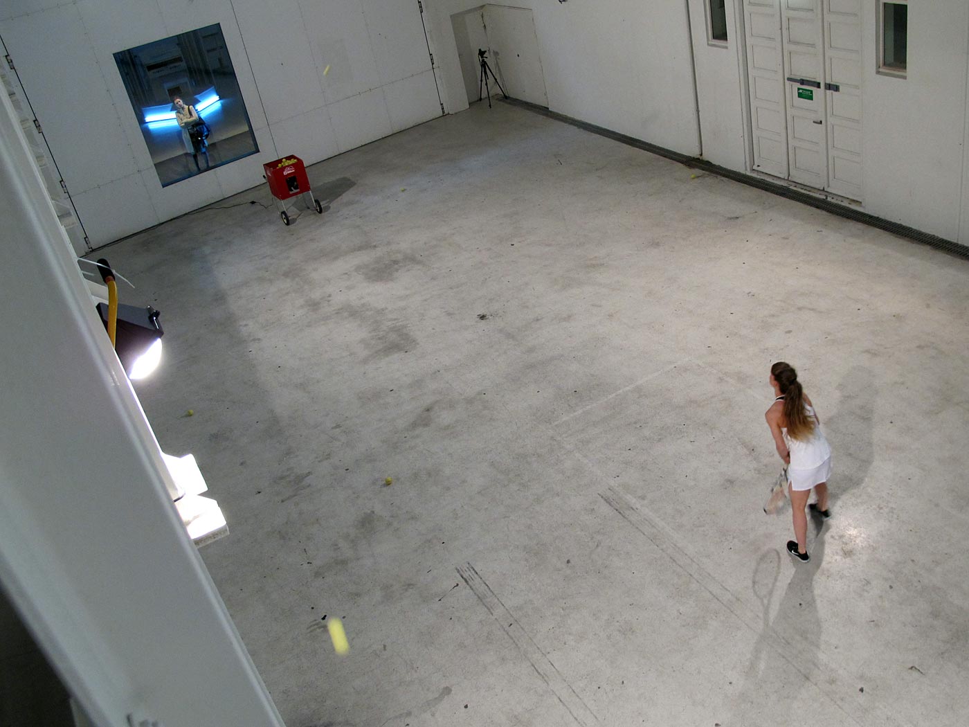 Reykjavík. Hafnarhús, Final projects. - A performance - 'Highlights' by Sunna Kristín Hannesdóttir. (26 April 2013)