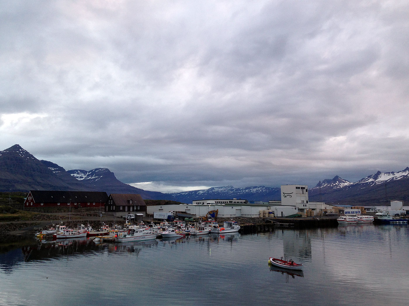 Around Iceland. Day I. Reykjavík - Djúpivogur. - Before midnight we reached our goal: <a href='http://djupivogur.is/adalvefur/?pageid=601' target='_blank' class='linksnormal'>Djúpivogur</a>. (2 July 2013)