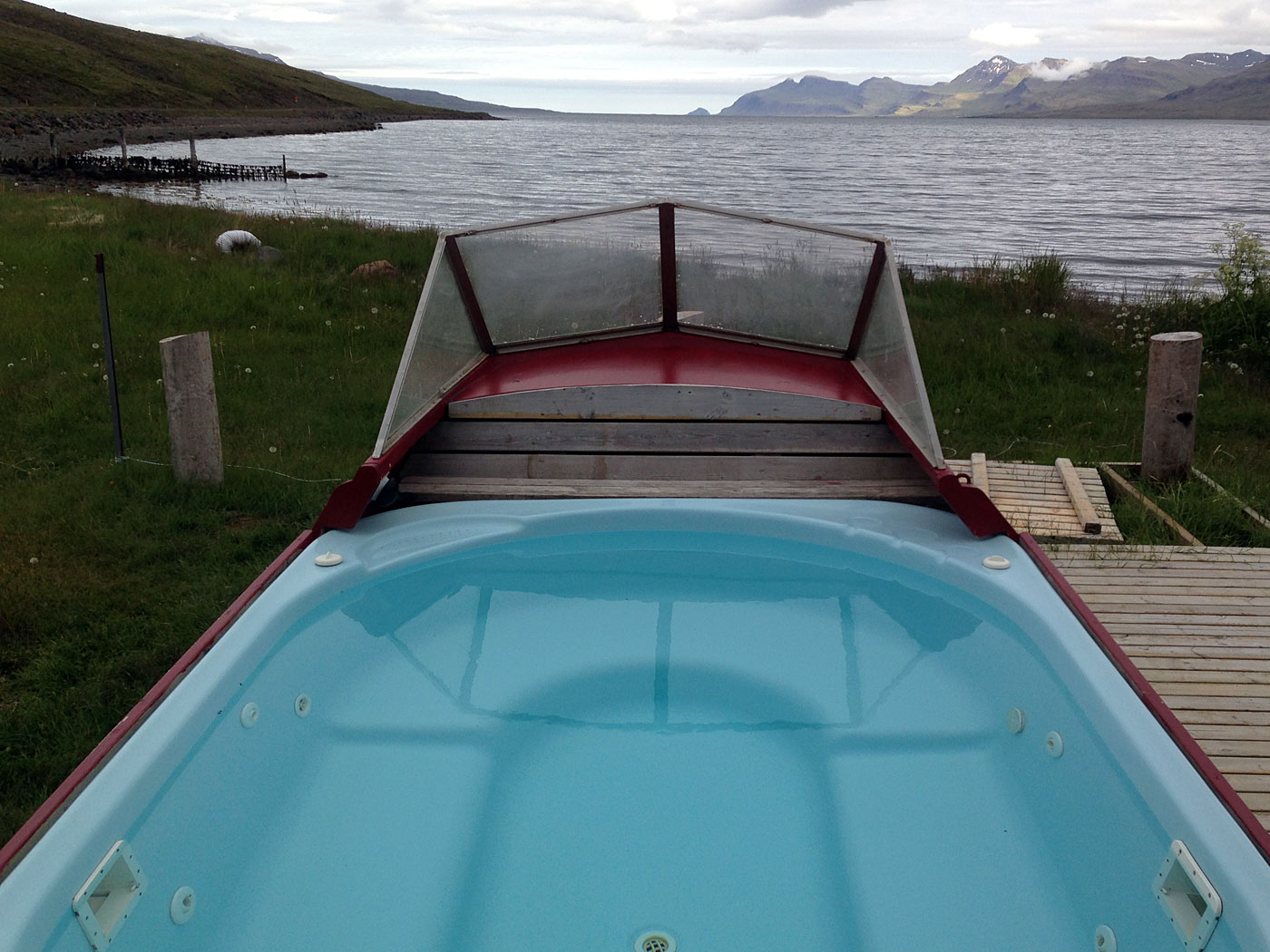 Rund um Island. Tag II. Djúpivogur - Eskifjörður. - Gästehaus <a href='http://www.mjoeyri.is' target='_blank' class='linksnormal'>Mjóeyri</a> - :-). (03.07.2013)