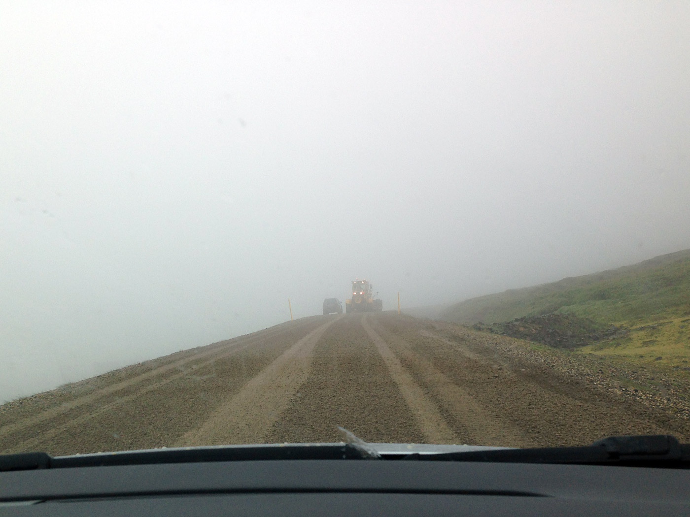 Rund um Island. Tag III. Eskifjörður - Borgarfjörður eystri. - Auf der Strasse 94 (Geldingsfjall) - kurz vor Borgarfjörður eystri. I. (04.07.2013)