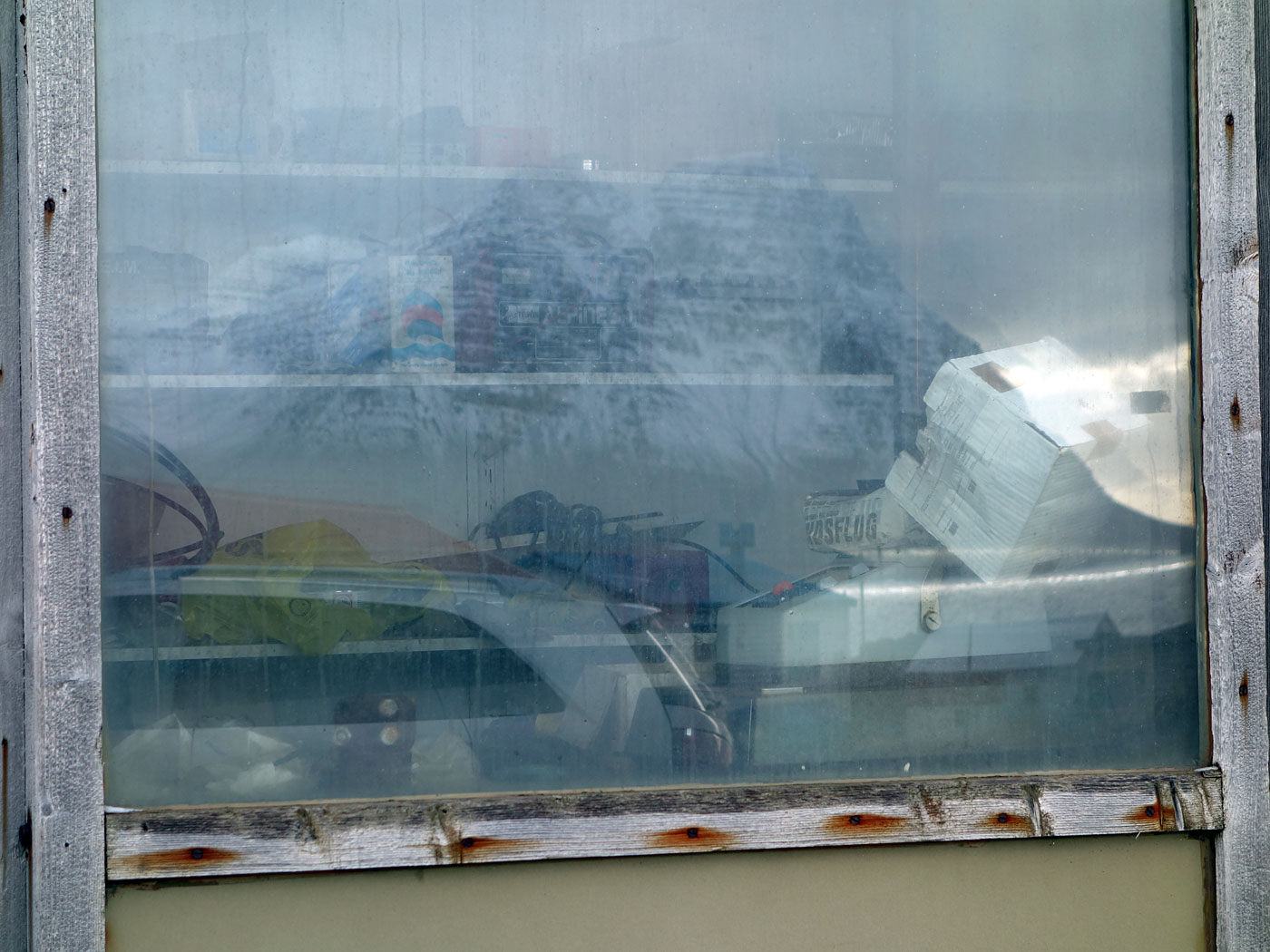 Djúpavík. Ein Tag im Norden. - Gjögur. V. (<a href='http://www.grapevine.is/Travel/ReadArticle/Home-To-The-Loneliest-Hotel-In-The-World' target='_blank' class='linksnormal'>Artikel</a> über diesen Ausflug auf Reykjavík Grapevine). (05.10.2013)