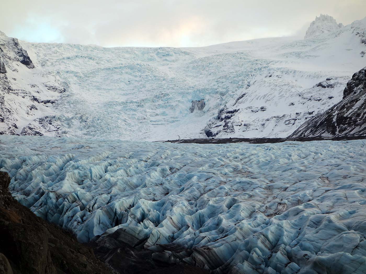 Südosten. Skaftafell, Svínafellsjökull. - Gletscherzunge Svínafellsjökull. (16.11.2013)