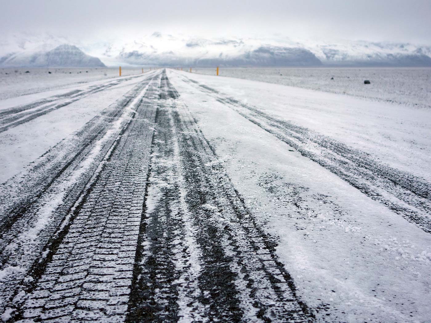 Skaftafell bis Kirkjubæjarklaustur. - II. <a href='http://de.wikipedia.org/wiki/Skeiðarársandur' target='_blank' class='linksnormal'>Skeiðarársandur</a>. (17.11.2013)