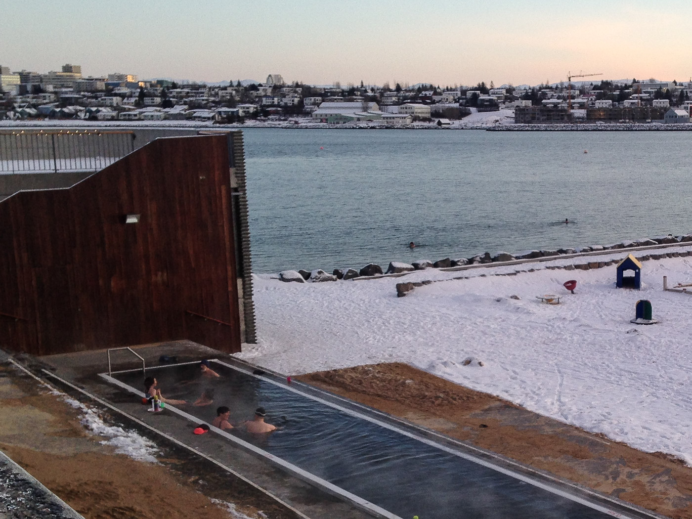 Reykjavík. Miscellaneous LXXXIV. - Still a lot of "Winter and snow" the whole month. (2 till 28 February 2015)