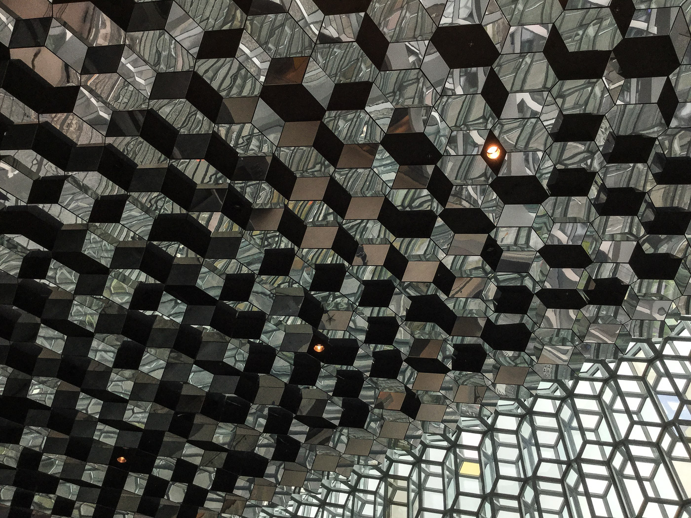 Reykjavík. Miscellaneous XCVII. - HARPA. II. (1 till 31 May 2016)