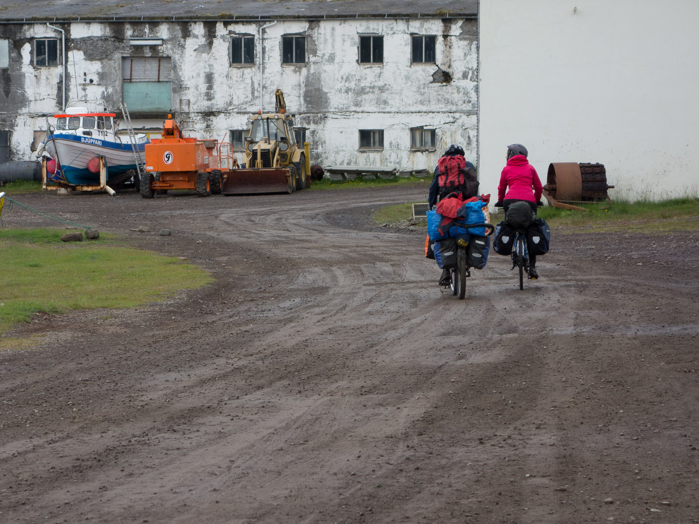 Djúpavík. Week 6. - Two bikers leaving Djúpavík ... Amazing - bike from Brú to Djúpavík and further north (and back again)! (30 June till 6 July 2014)