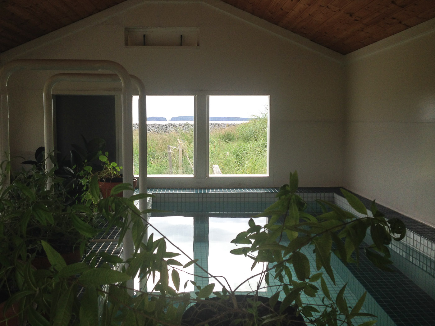 Northern Iceland - Herring and sunset. On vacation. - The small HotPot at <a href='http://lonkot.is/' target='_blank' class='linksnormal'>Lónkot Hotel</a> ... I recommend it! (26 July 2014)